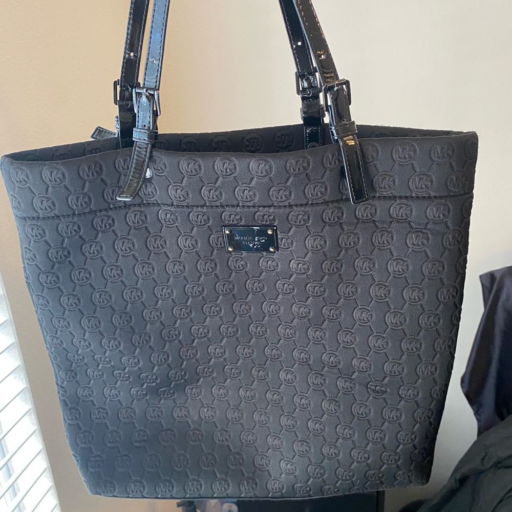 Micheal Kors Tote